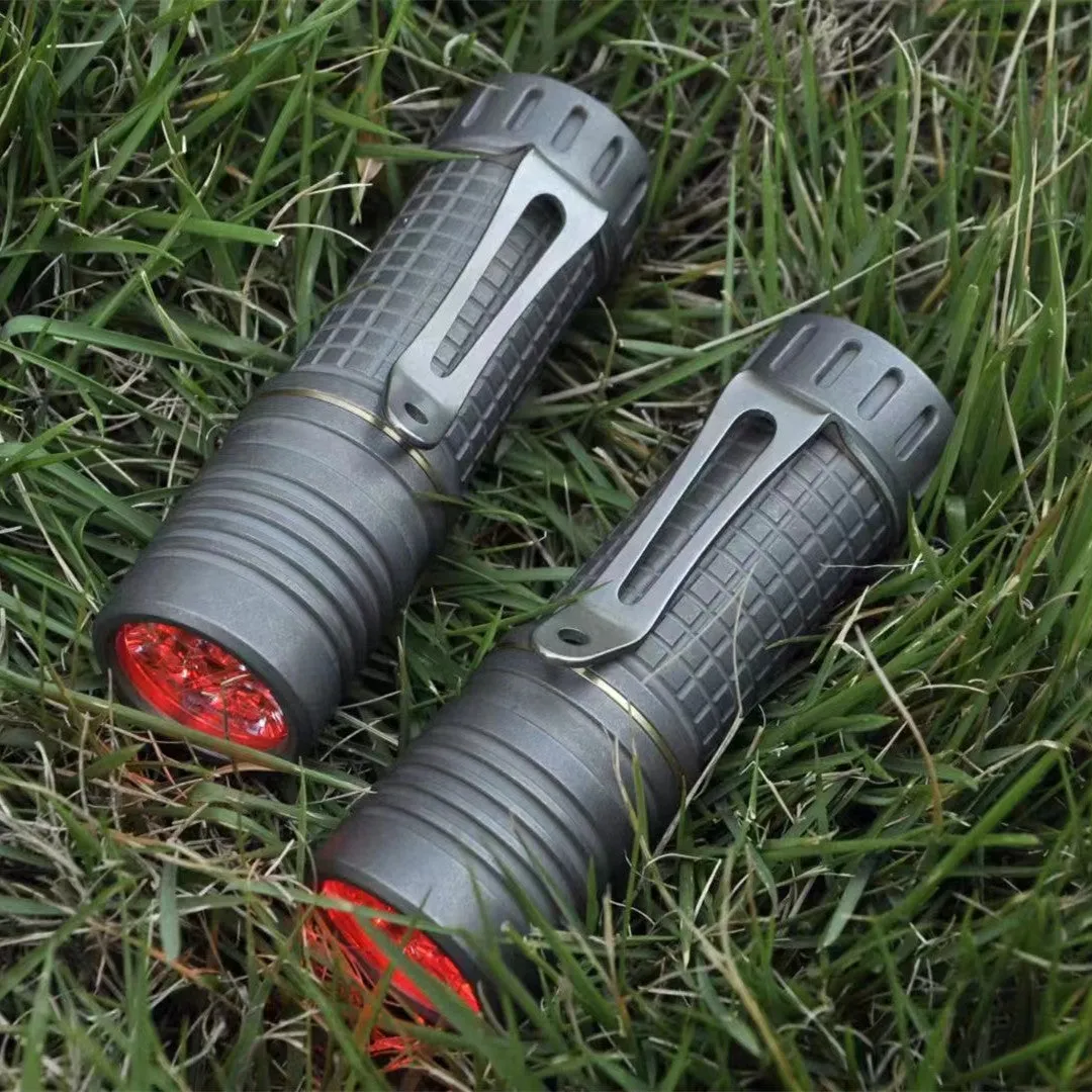 Maeerxu XT3 V2 Titanium 18350 3000LM EDC LED Flashlight